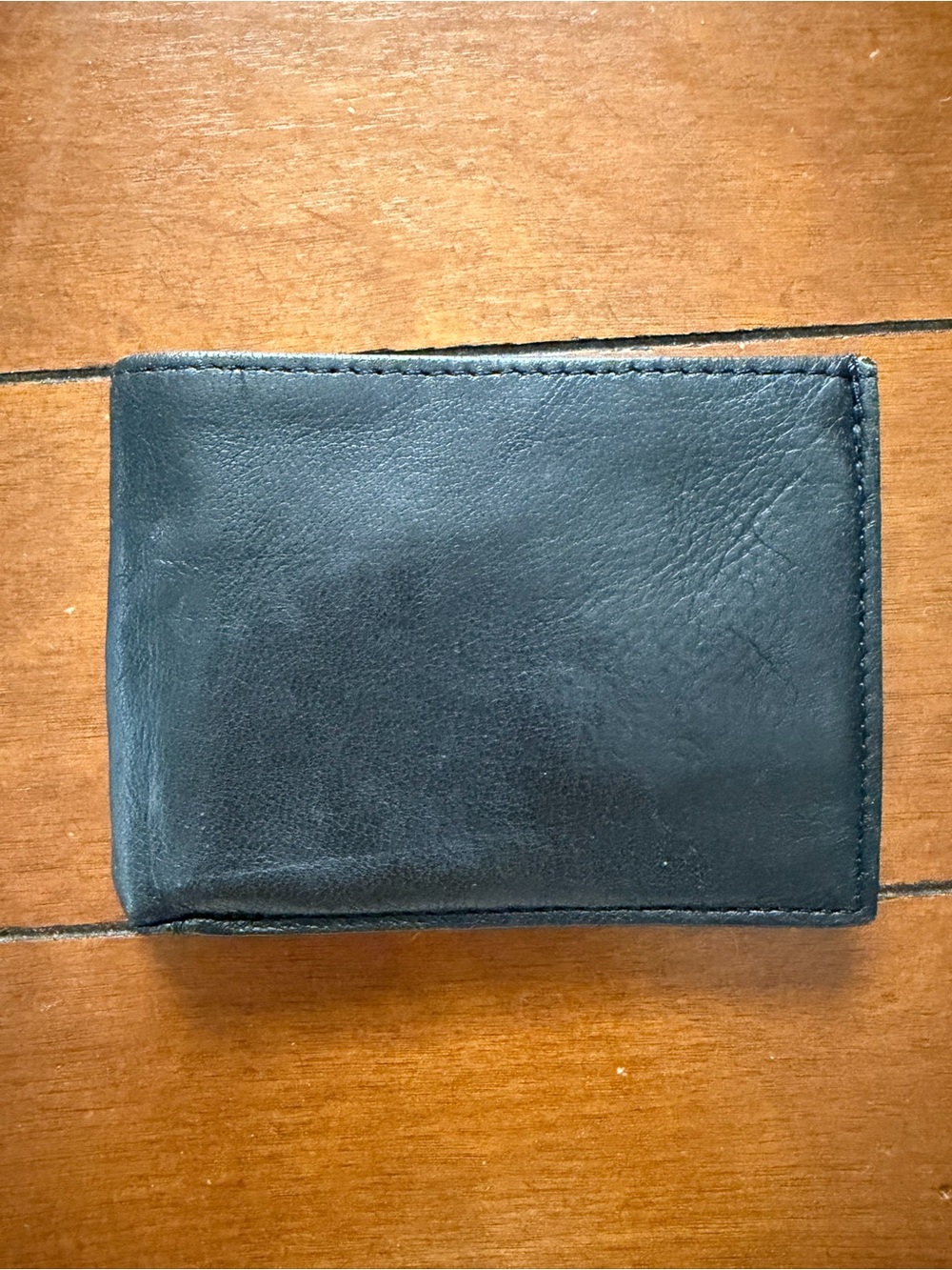 Men's Black Leather Bifold Wallet - Classic Minimalist